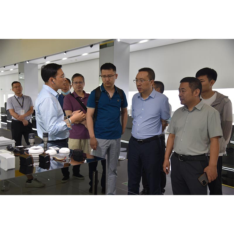 公司與華科人工智能與自動化學院、三峽智控赴北京東土科技宜昌公司參觀交流